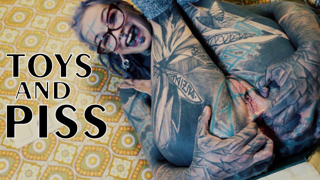 ANAL gapes and PISS on books and TOYS
